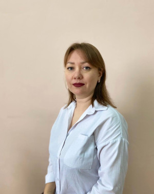 Воспитатель первой квалификационной категории Полякова Лариса Сергеевна Воспитатель первой квалификационной категории Полякова Лариса Сергеевна